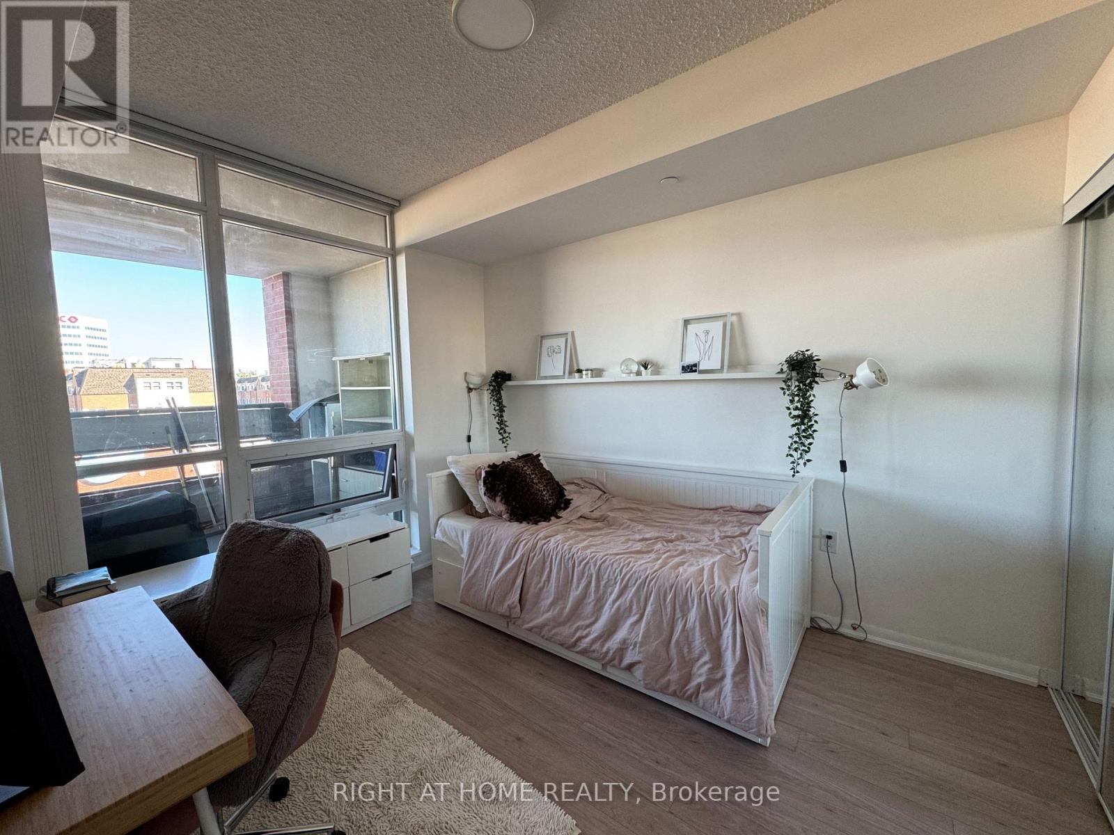 238 - 36 Via Bagnato, Toronto (Yorkdale-Glen Park), Ontario  M6A 0B7 - Photo 11 - W12498860