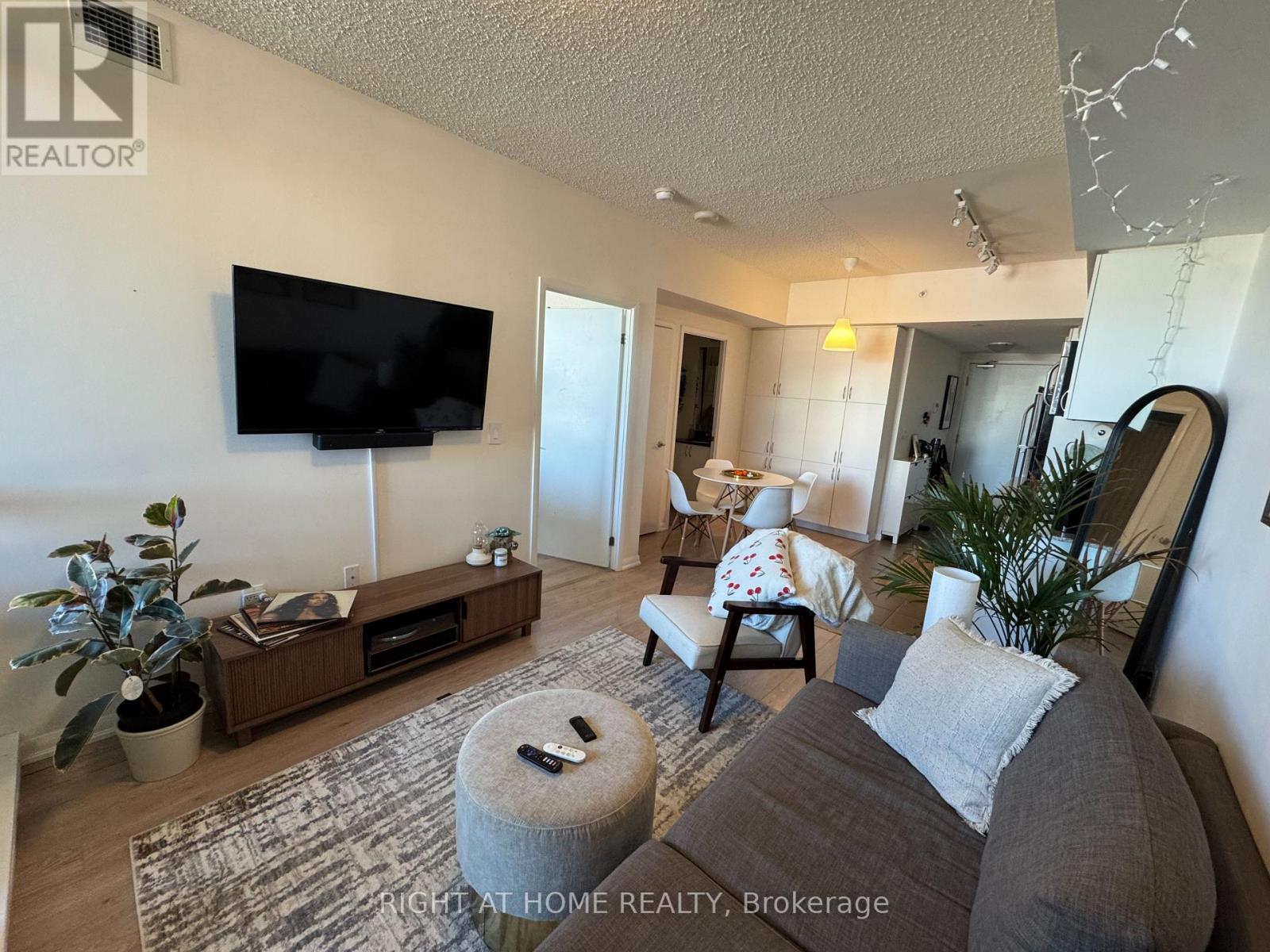 238 - 36 Via Bagnato, Toronto (Yorkdale-Glen Park), Ontario  M6A 0B7 - Photo 19 - W12498860