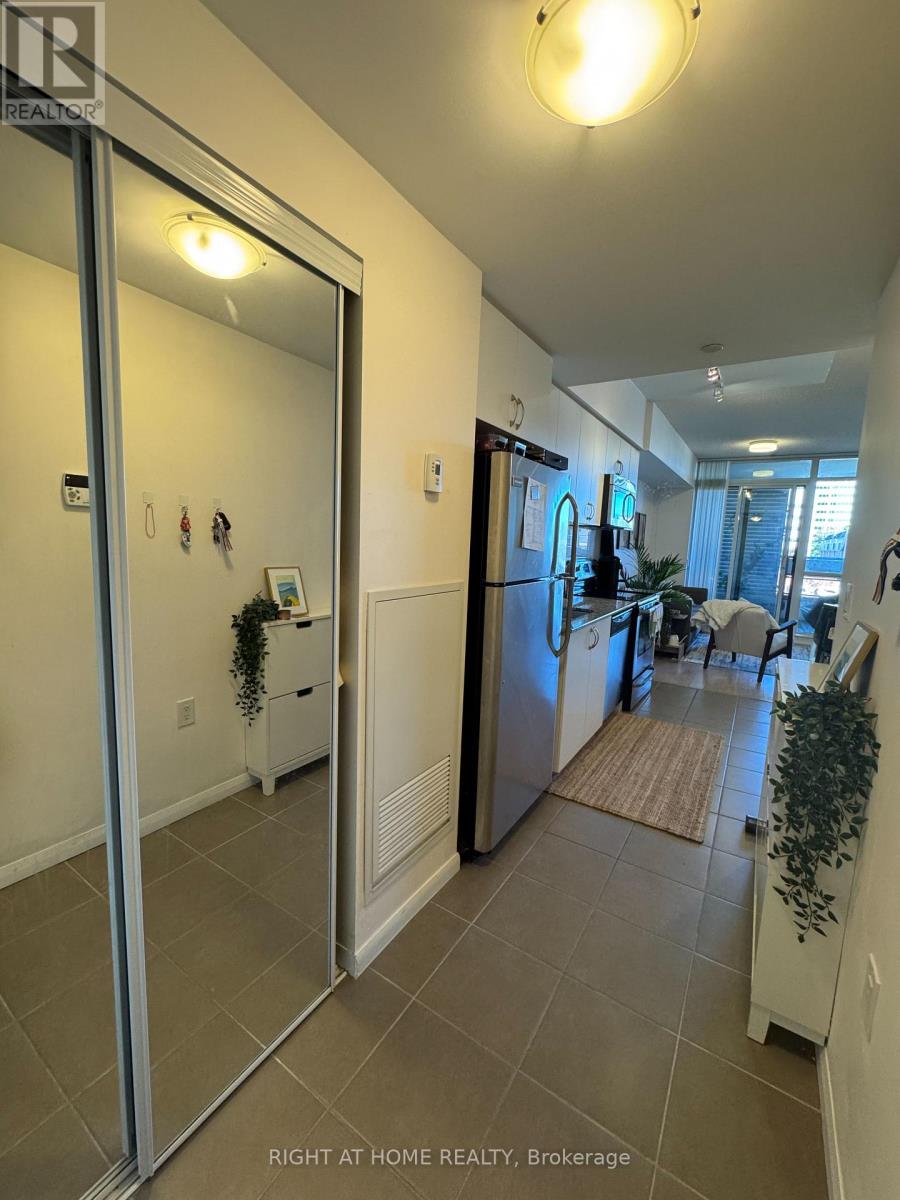 238 - 36 Via Bagnato, Toronto (Yorkdale-Glen Park), Ontario  M6A 0B7 - Photo 4 - W12498860