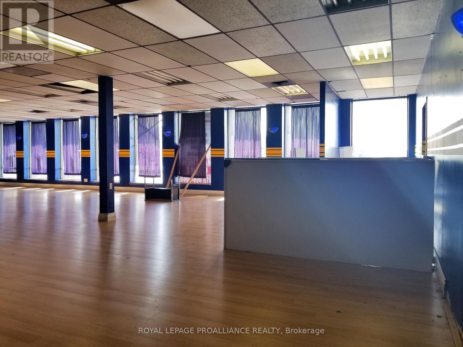 R3 - 205 North Front Street, Belleville, Ontario  K8P 3C3 - Photo 2 - X12498918