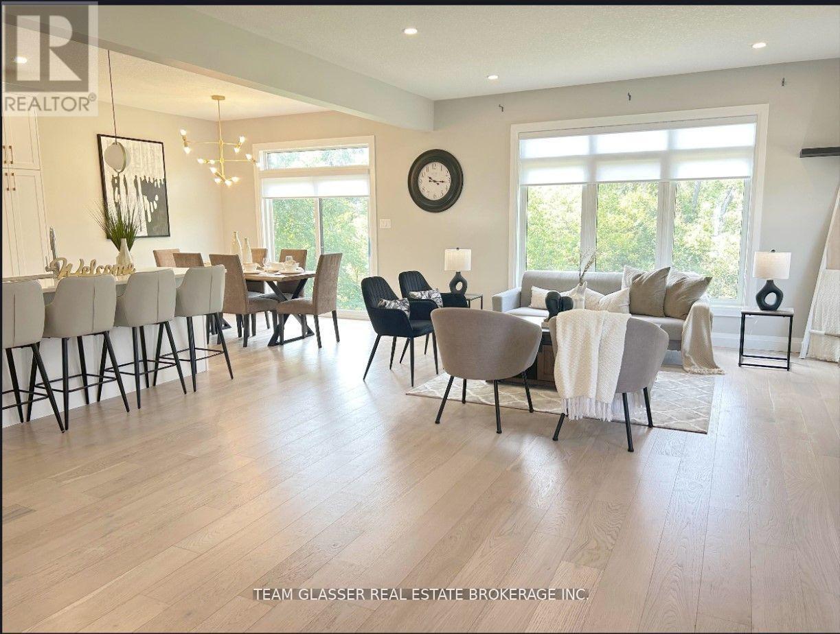 22 Dearing Drive, South Huron (Stephen), Ontario  N0M 1T0 - Photo 10 - X12498940