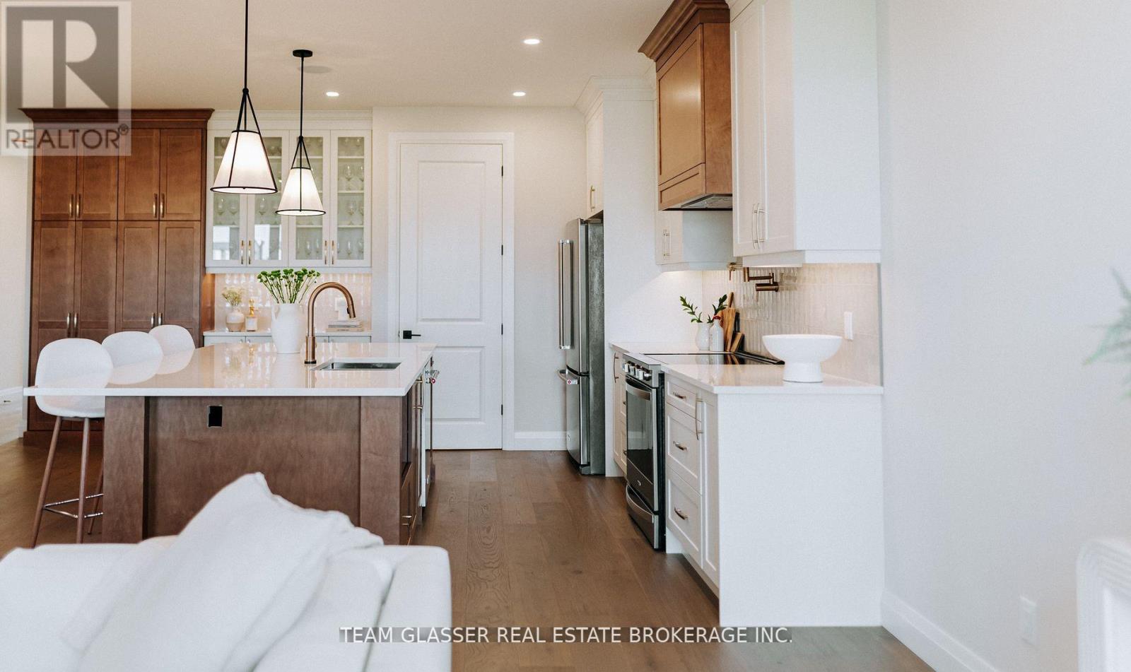 22 Dearing Drive, South Huron (Stephen), Ontario  N0M 1T0 - Photo 8 - X12498940