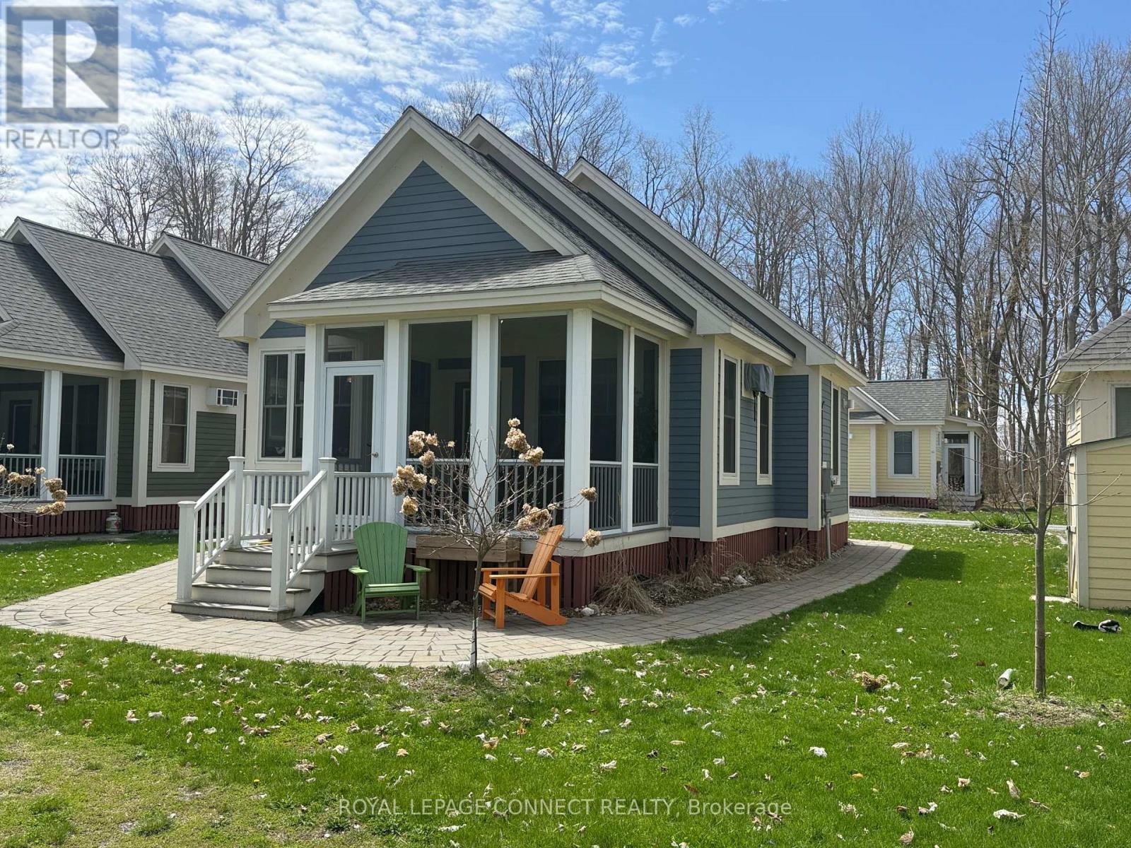 222 - 17 Hollow Lane, Prince Edward County, Ontario  K0K 1P0 - Photo 2 - X12498790