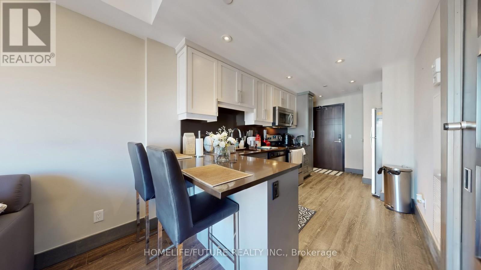 S2205 - 330 Phillip Street, Waterloo, Ontario  N2L 3W9 - Photo 11 - X12498810