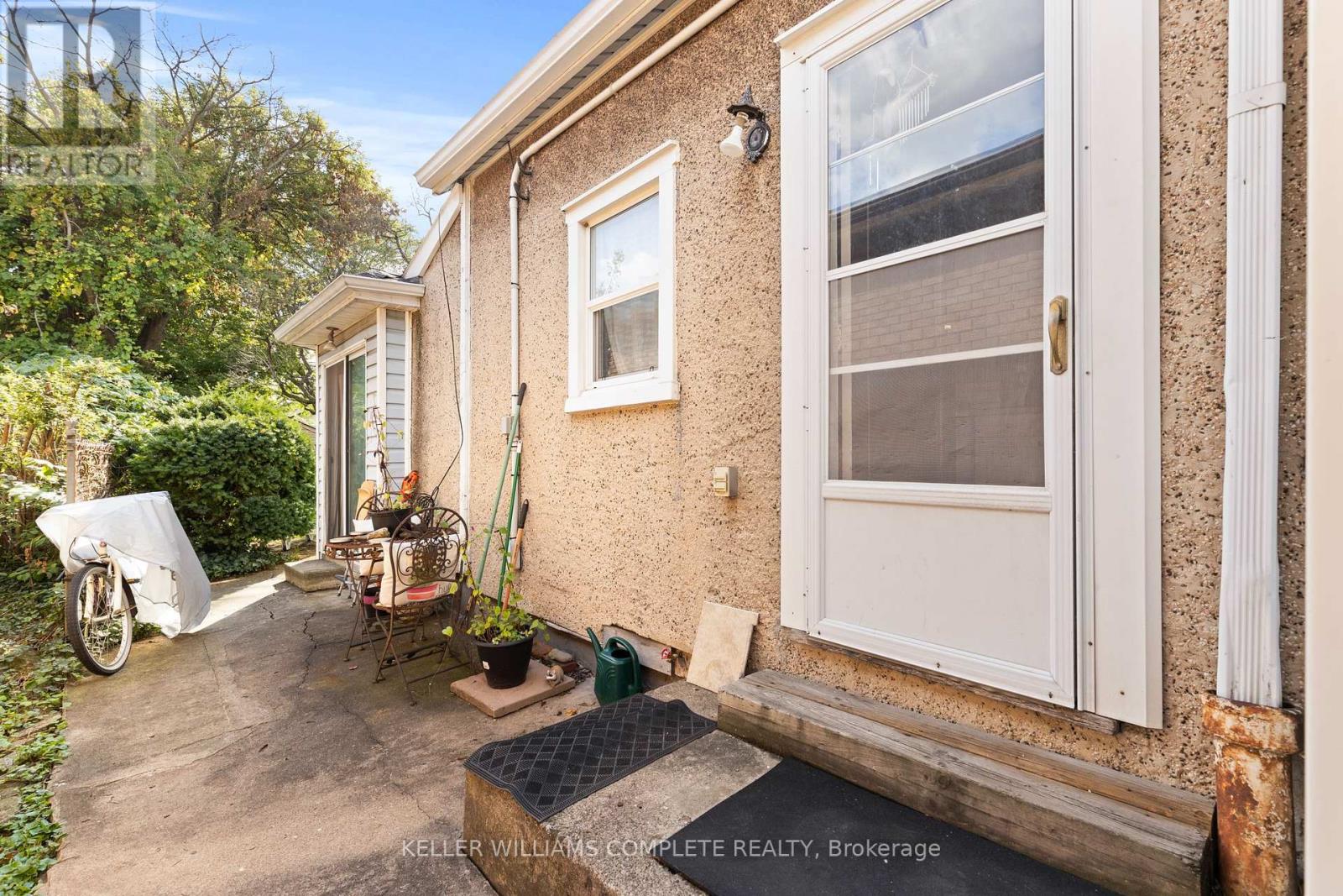 25 Chatham Street, Hamilton, Ontario  L8P 2B3 - Photo 38 - X12498870
