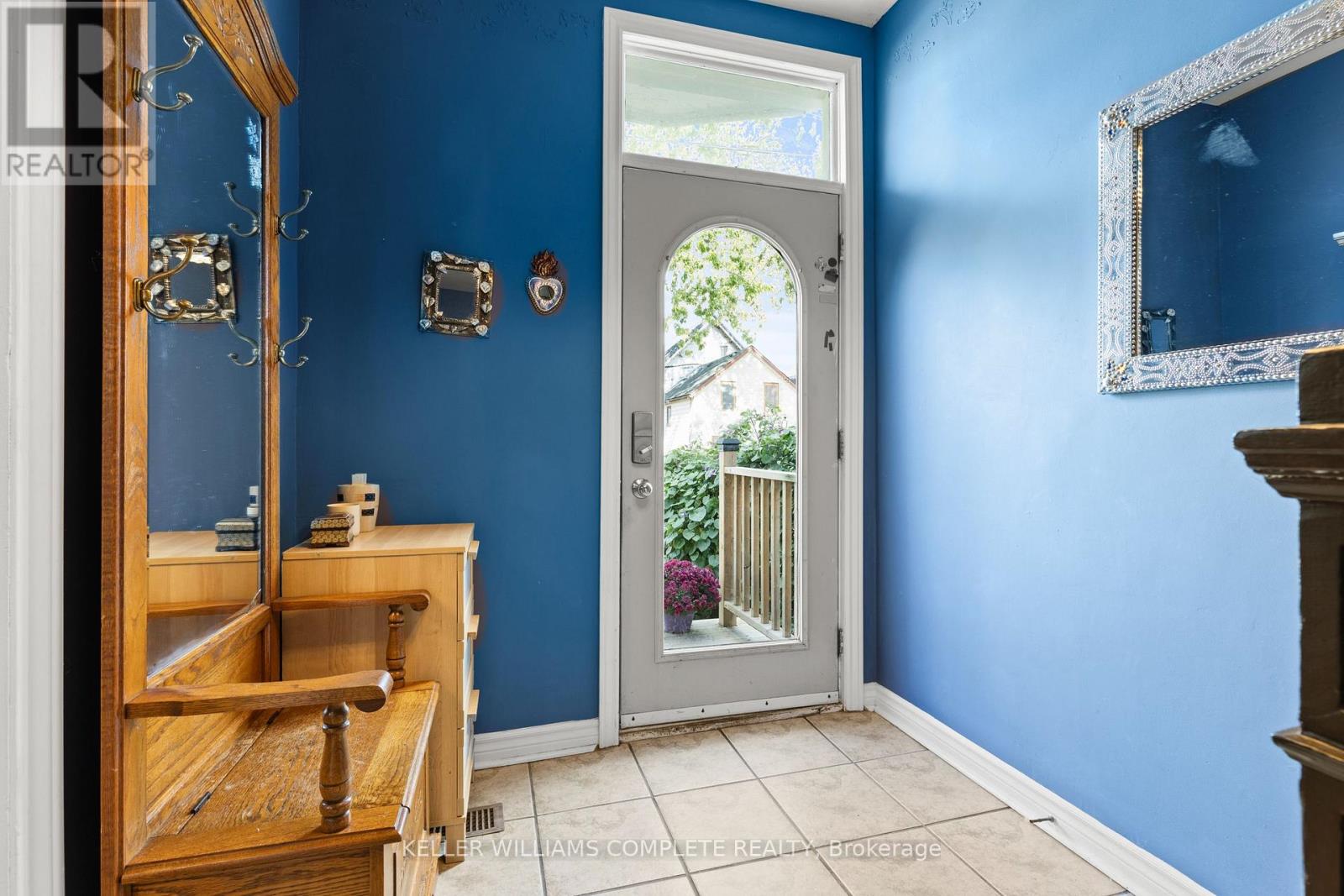 25 Chatham Street, Hamilton, Ontario  L8P 2B3 - Photo 6 - X12498870