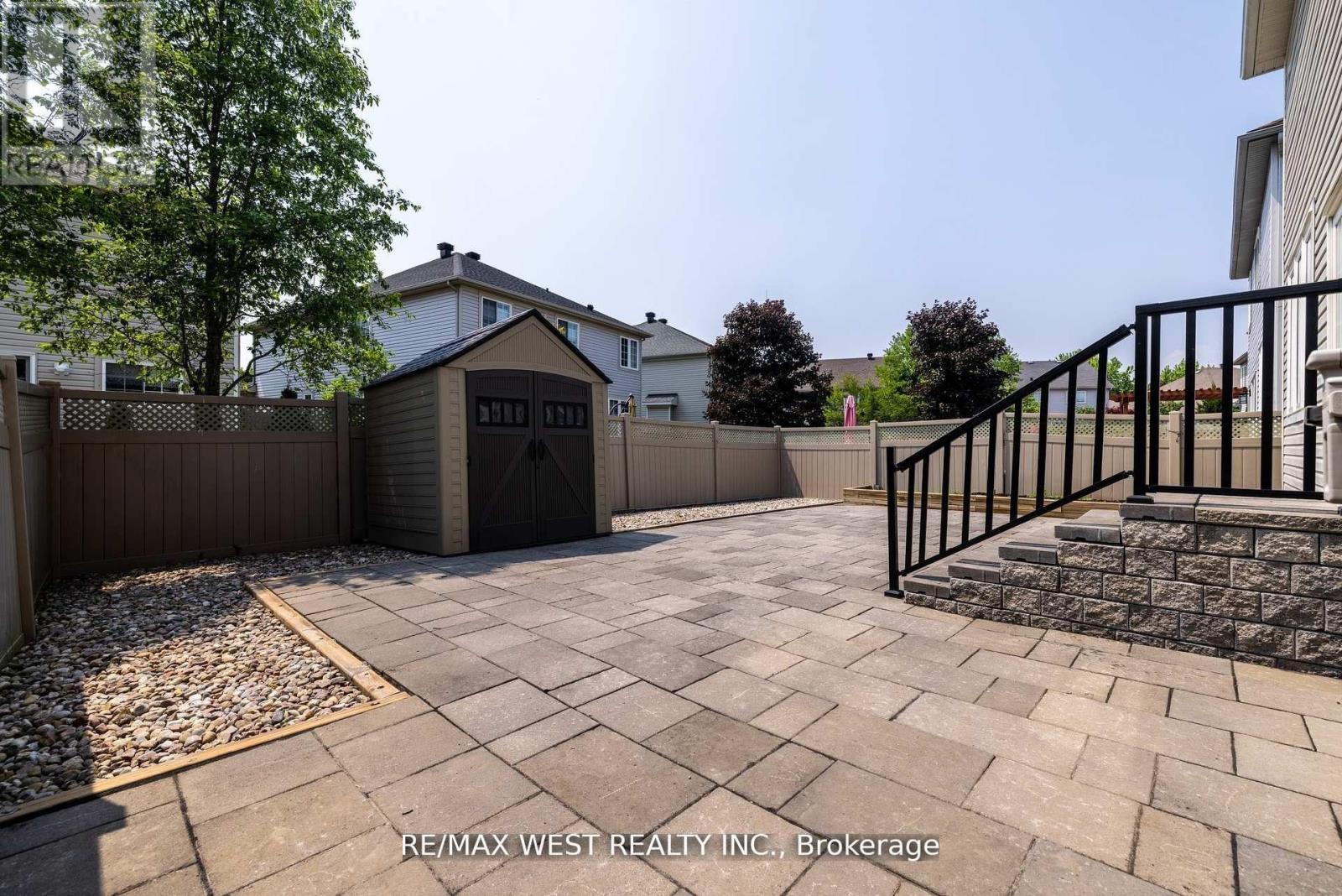 214 Castlegarth Crescent, Ottawa, Ontario  K2J 5N6 - Photo 18 - X12498884