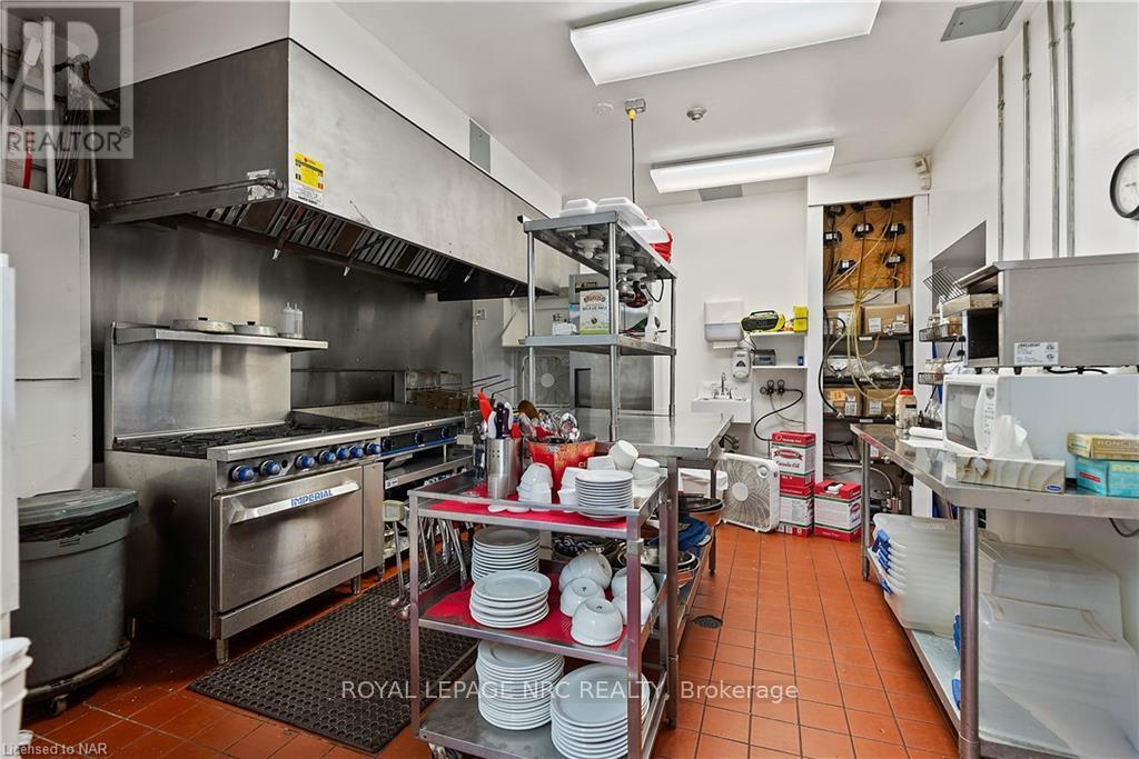 3879 Rebstock Road, Fort Erie, Ontario  L0S 1B0 - Photo 28 - X12498894