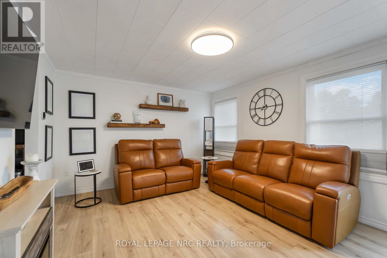 77 Ellen Street, Fort Erie, Ontario  L2A 4C9 - Photo 13 - X12498968