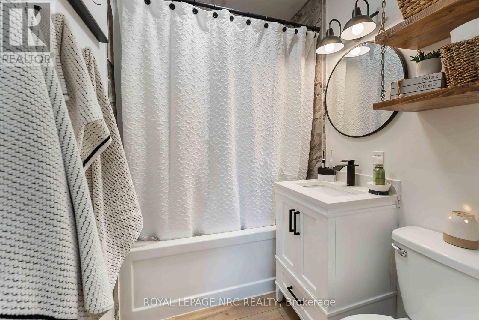 77 Ellen Street, Fort Erie, Ontario  L2A 4C9 - Photo 27 - X12498968