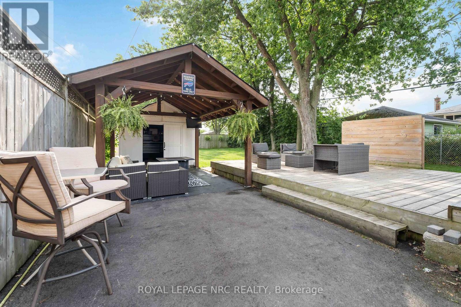 77 Ellen Street, Fort Erie, Ontario  L2A 4C9 - Photo 34 - X12498968