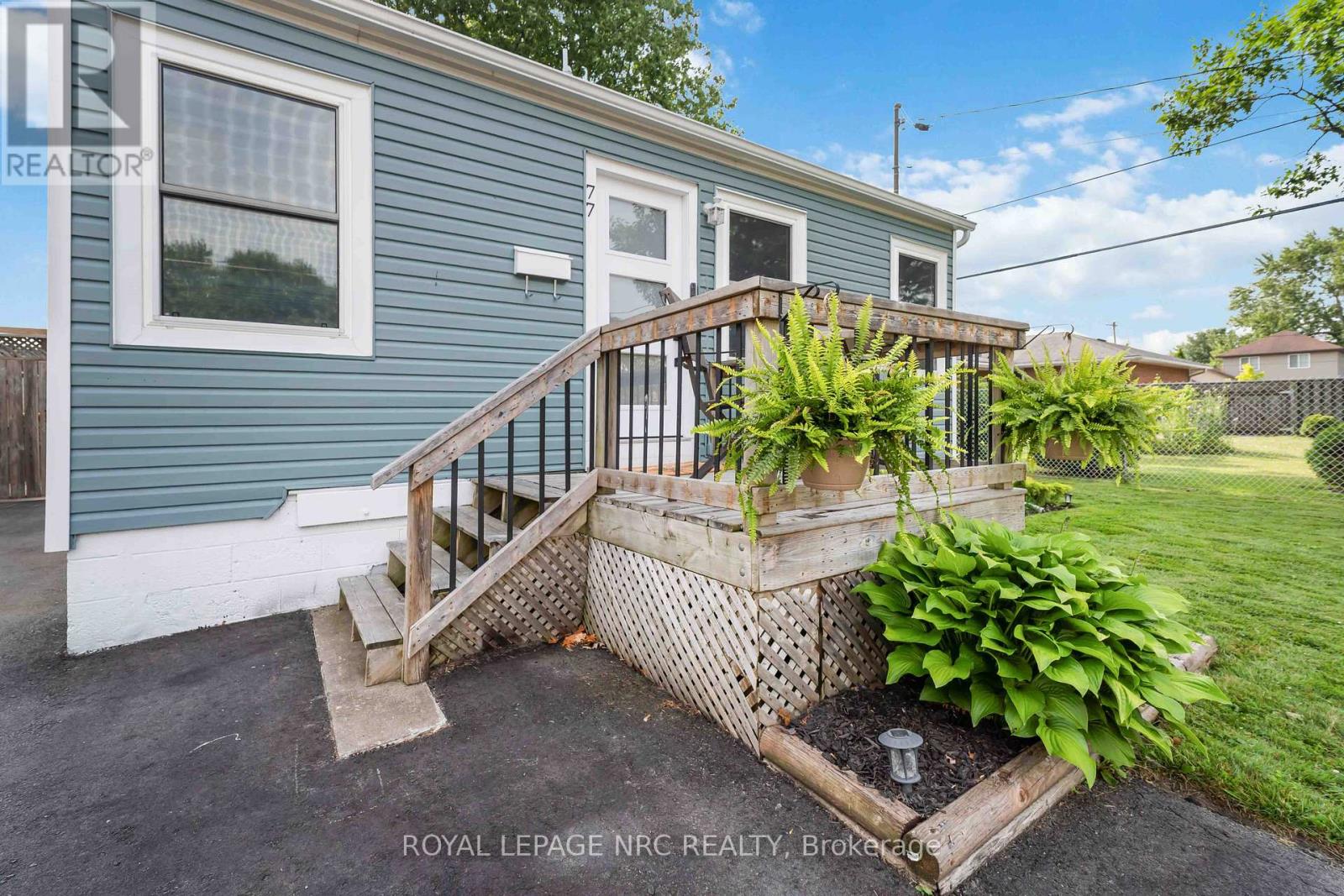 77 Ellen Street, Fort Erie, Ontario  L2A 4C9 - Photo 7 - X12498968