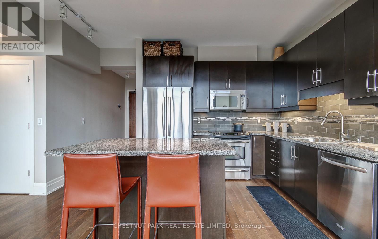 Ph 05 - 2 Fieldway Road, Toronto, Ontario  M8Z 0B9 - Photo 7 - W12498786