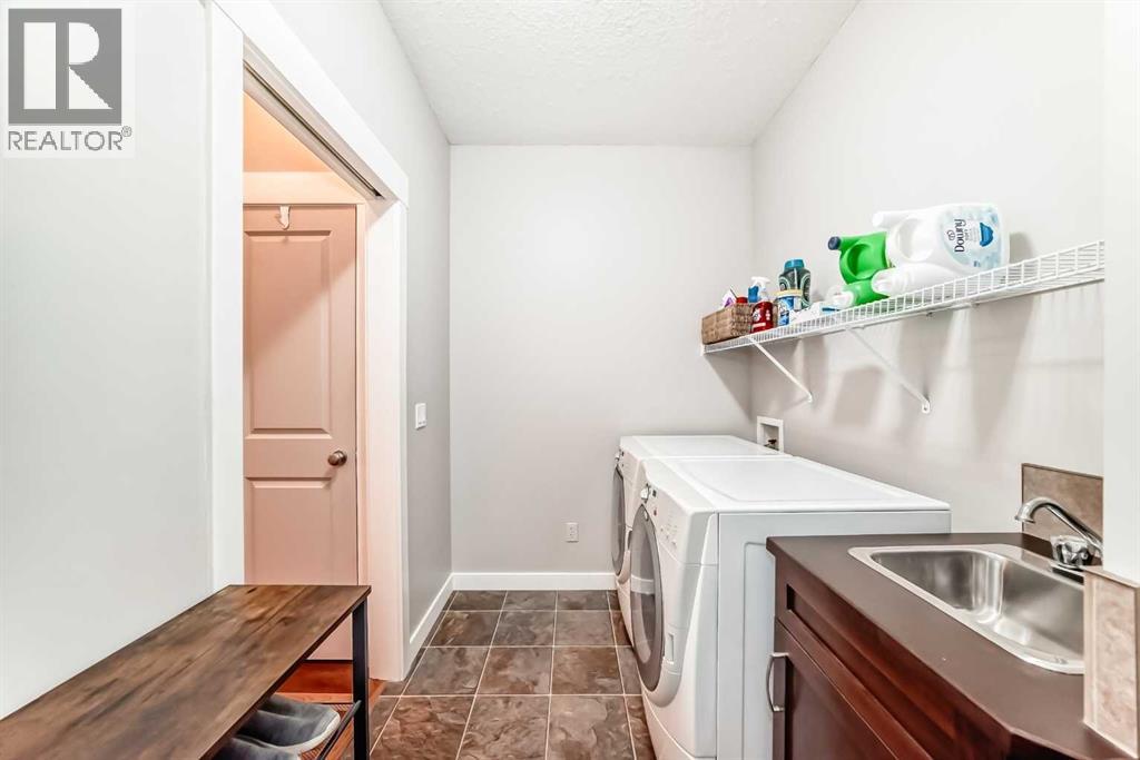 160 Sienna Passage, Chestermere, Alberta  T1X 0B6 - Photo 29 - A2266892