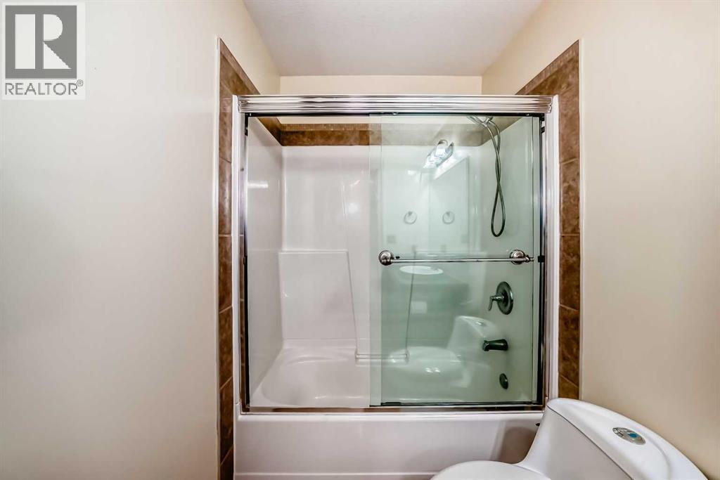 160 Sienna Passage, Chestermere, Alberta  T1X 0B6 - Photo 40 - A2266892