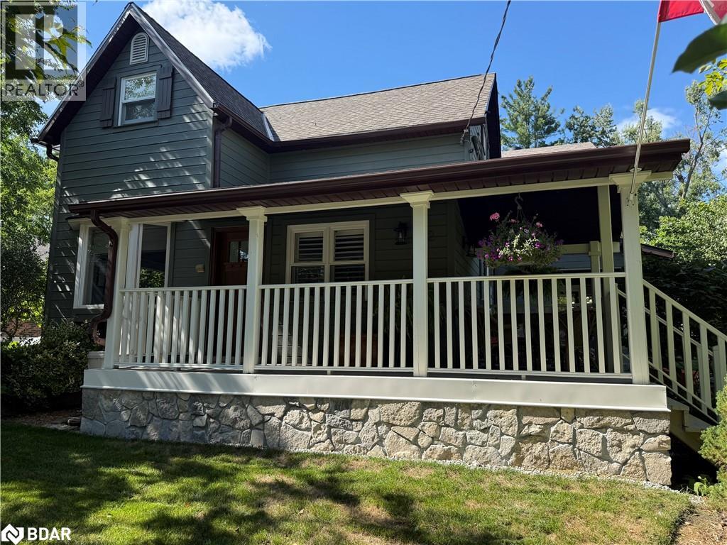 42 Dalton Street, Barrie, Ontario  L4N 1M3 - Photo 2 - 40767604