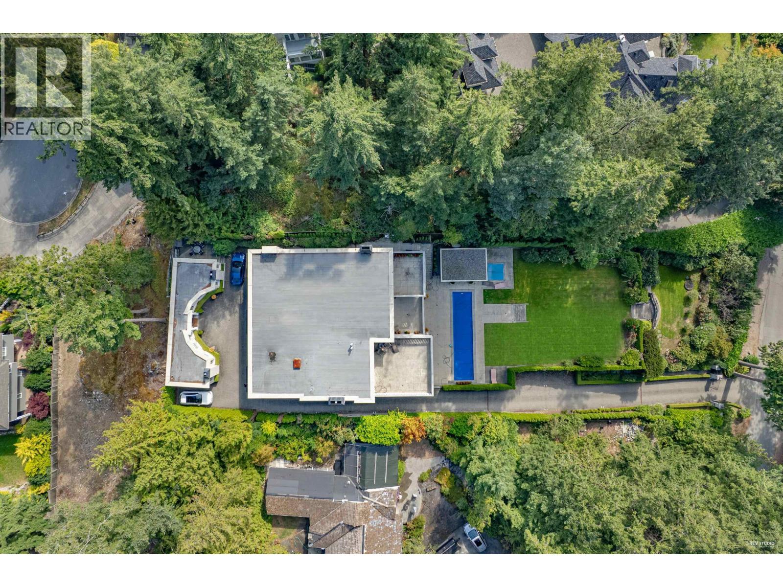 6089 Gleneagles Drive, West Vancouver, British Columbia  V7W 1W1 - Photo 2 - R3063805