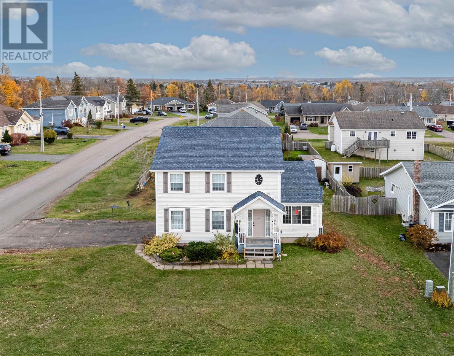 3 Macphee Street S, West Royalty, Prince Edward Island  C1E 2M6 - Photo 3 - 202527056