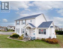 3 Macphee Street S, West Royalty, Ca