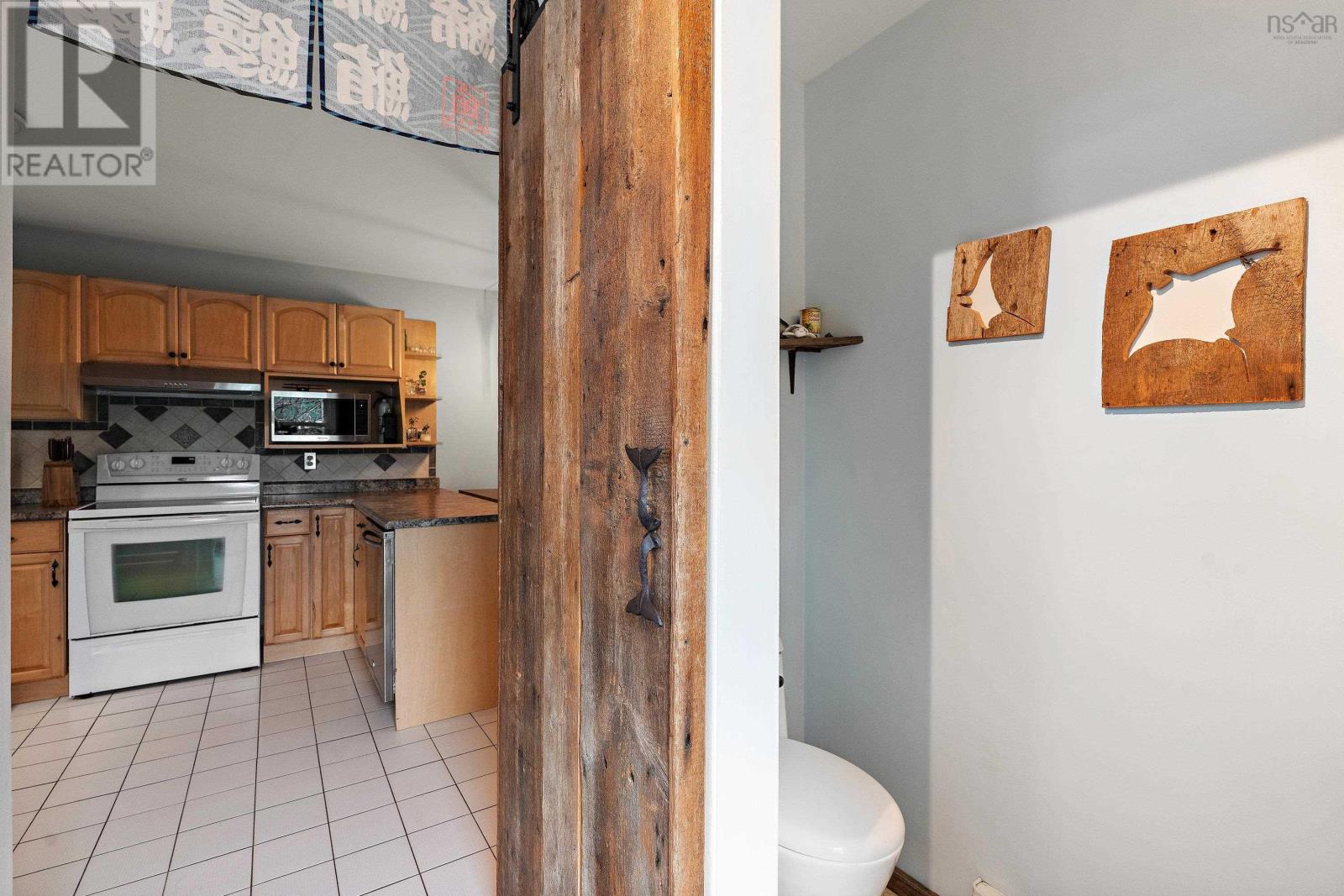 18 Bryden Avenue, Halifax, Nova Scotia  B3P 1H2 - Photo 9 - 202524112