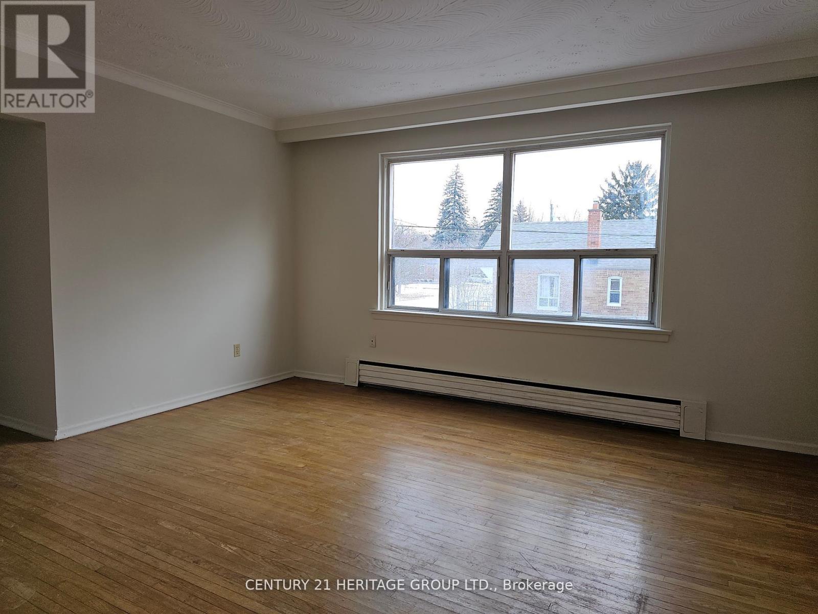 3 - 423 Pharmacy Avenue, Toronto, Ontario  M1L 3G5 - Photo 9 - E12498958