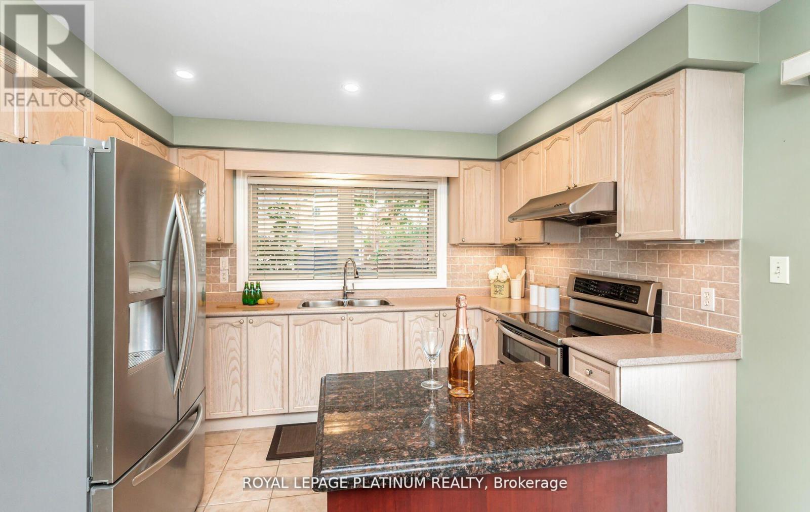 4 Skipperhill Crescent, Toronto (Rouge), Ontario  M1X 1W2 - Photo 14 - E12498962