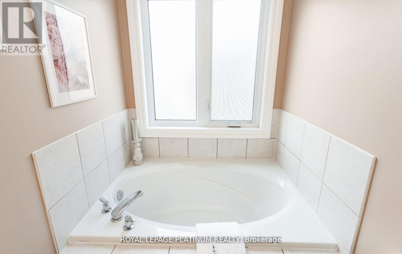 4 Skipperhill Crescent, Toronto (Rouge), Ontario  M1X 1W2 - Photo 45 - E12498962