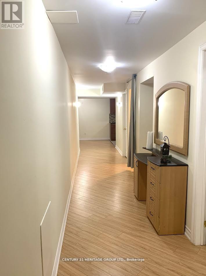 Lower - 536 Summeridge Drive, Vaughan, Ontario  L4J 9J1 - Photo 10 - N12498936