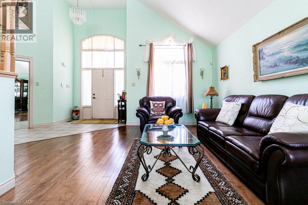 54 Falconridge Drive, Hamilton, Ontario  L9B 2P3 - Photo 10 - 40784682