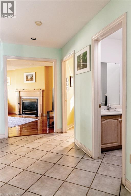 54 Falconridge Drive, Hamilton, Ontario  L9B 2P3 - Photo 15 - 40784682