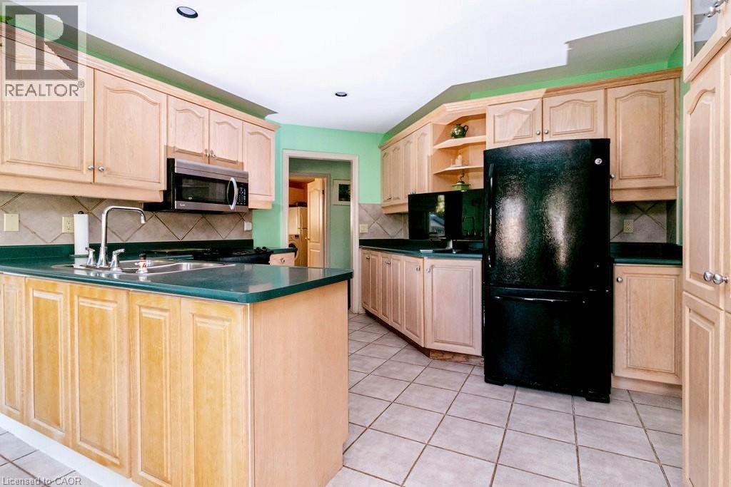 54 Falconridge Drive, Hamilton, Ontario  L9B 2P3 - Photo 21 - 40784682