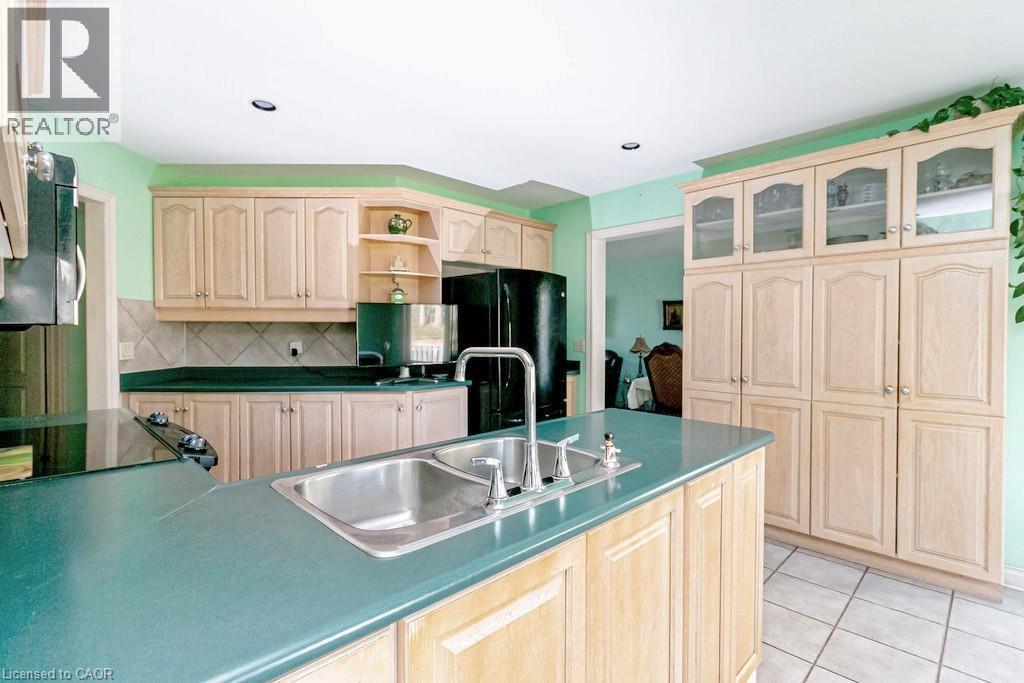 54 Falconridge Drive, Hamilton, Ontario  L9B 2P3 - Photo 22 - 40784682