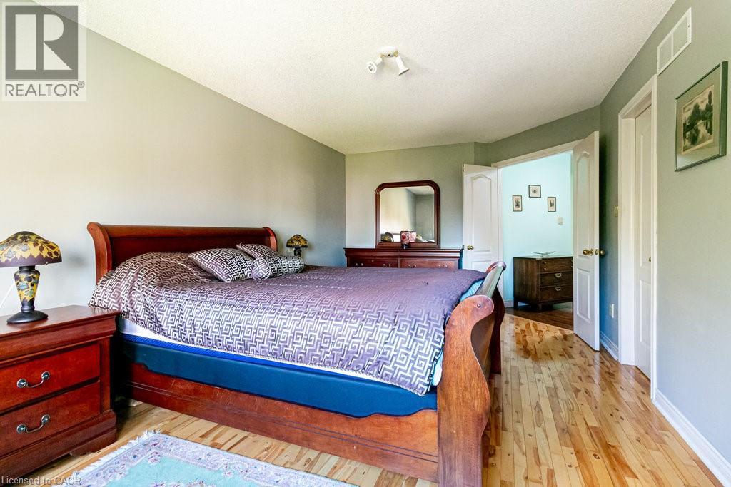 54 Falconridge Drive, Hamilton, Ontario  L9B 2P3 - Photo 27 - 40784682