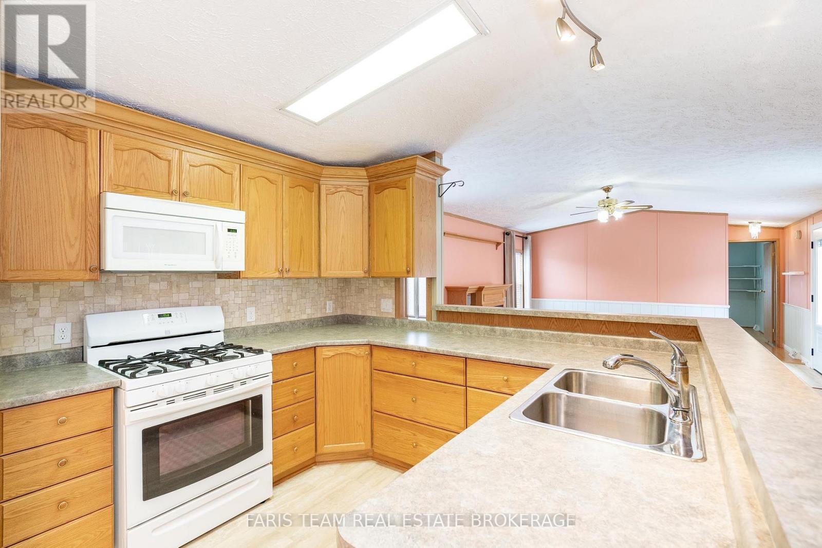 4128 Haines Street, Severn, Ontario  L3V 6H4 - Photo 7 - S12498906