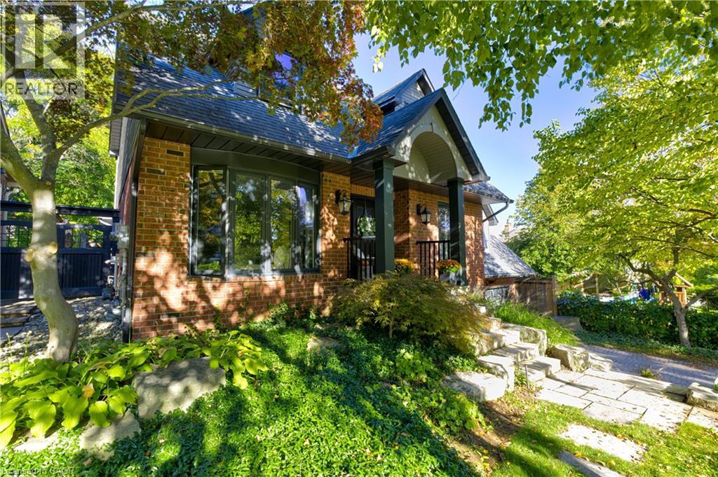 6 Mays Crescent, Waterdown, Ontario  L8B 0G4 - Photo 3 - 40781772