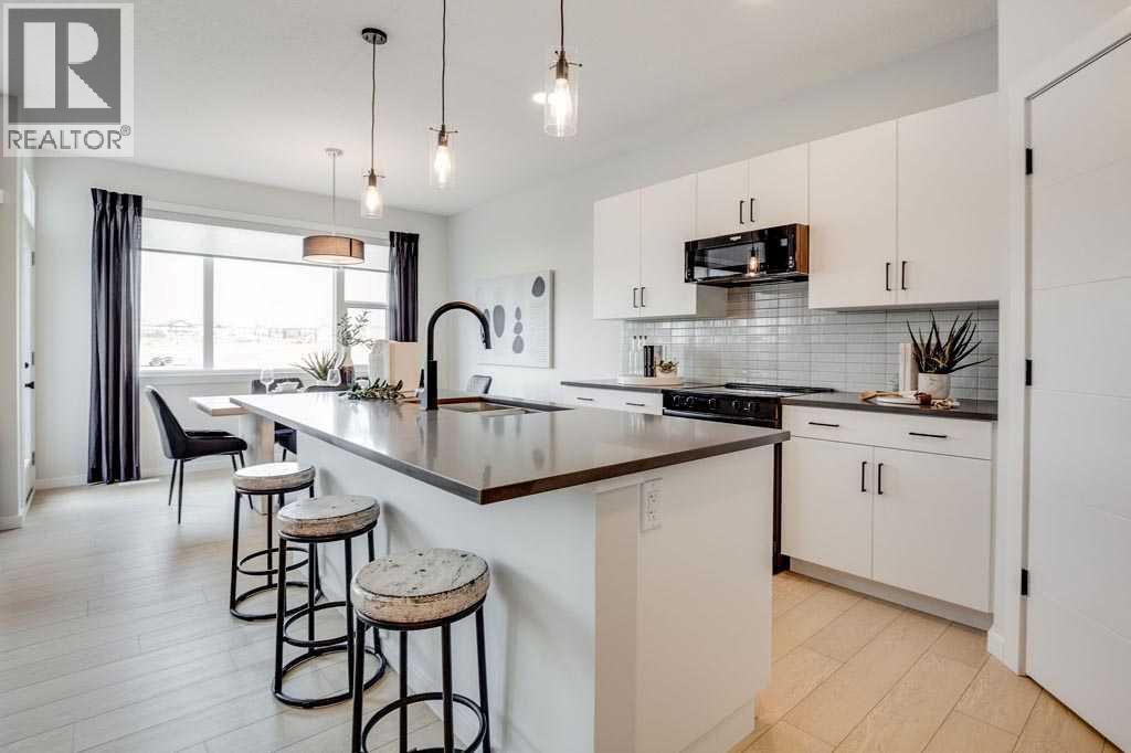 182 Walgrove Manor Se, Calgary, Alberta  T2X 5N9 - Photo 3 - A2262734