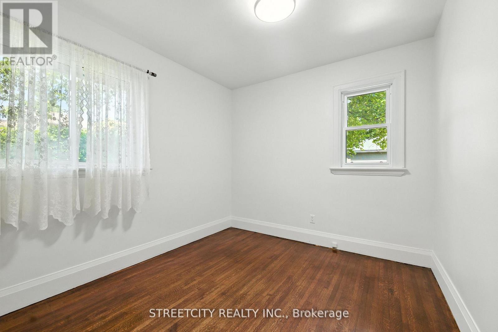 418 Ashland Avenue, London East (East G), Ontario  N5W 4G3 - Photo 19 - X12499140