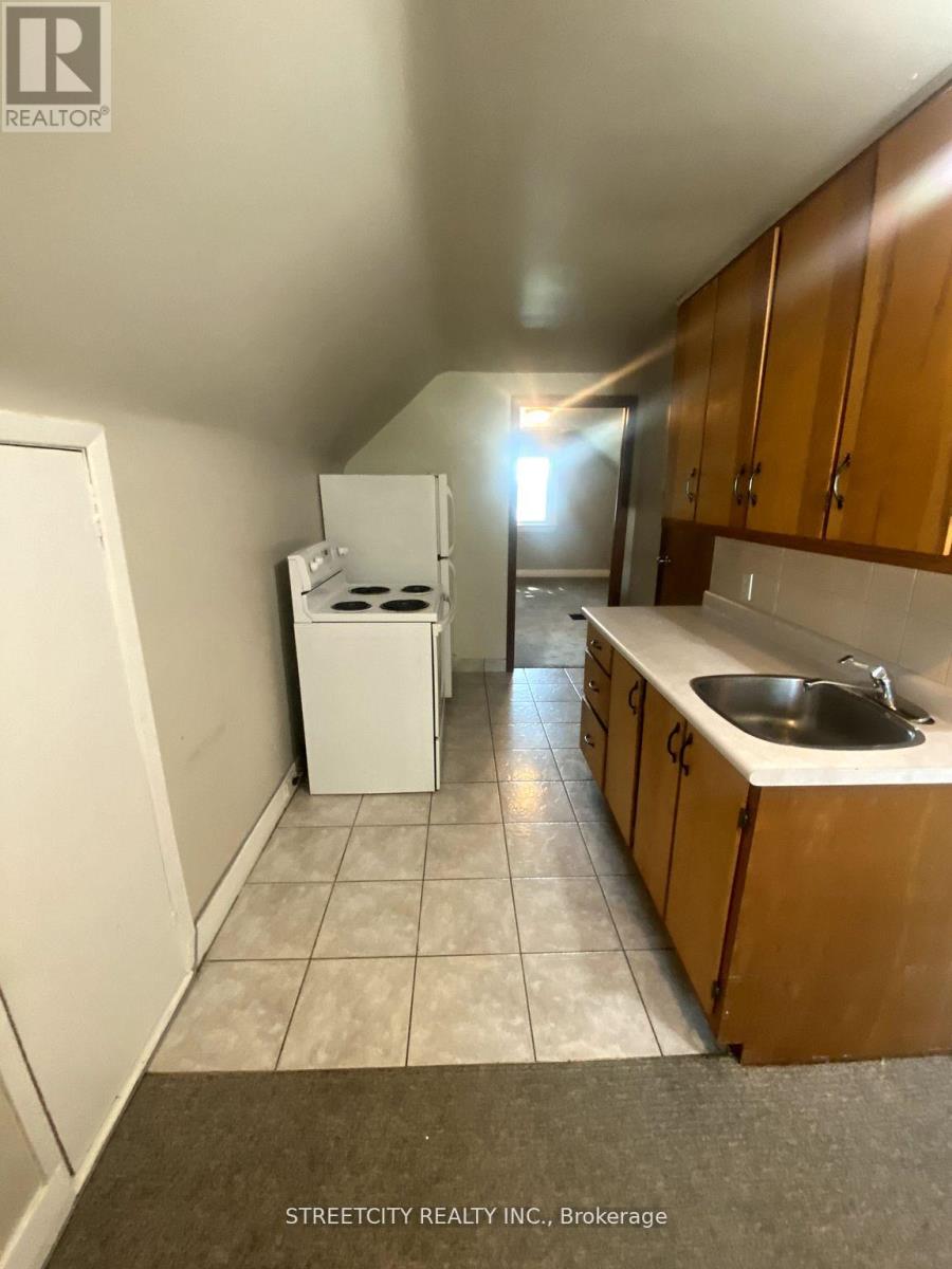 418 Ashland Avenue, London East (East G), Ontario  N5W 4G3 - Photo 30 - X12499140