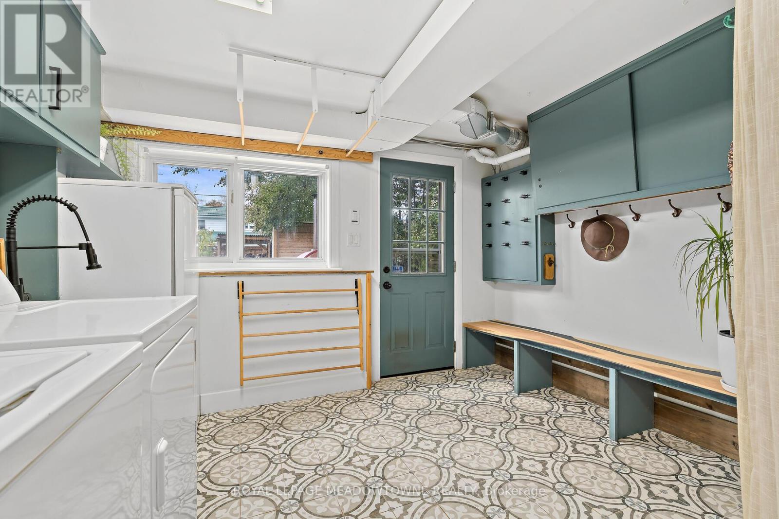 113 Elizabeth Drive, Halton Hills, Ontario  L7J 1B6 - Photo 17 - W12498888