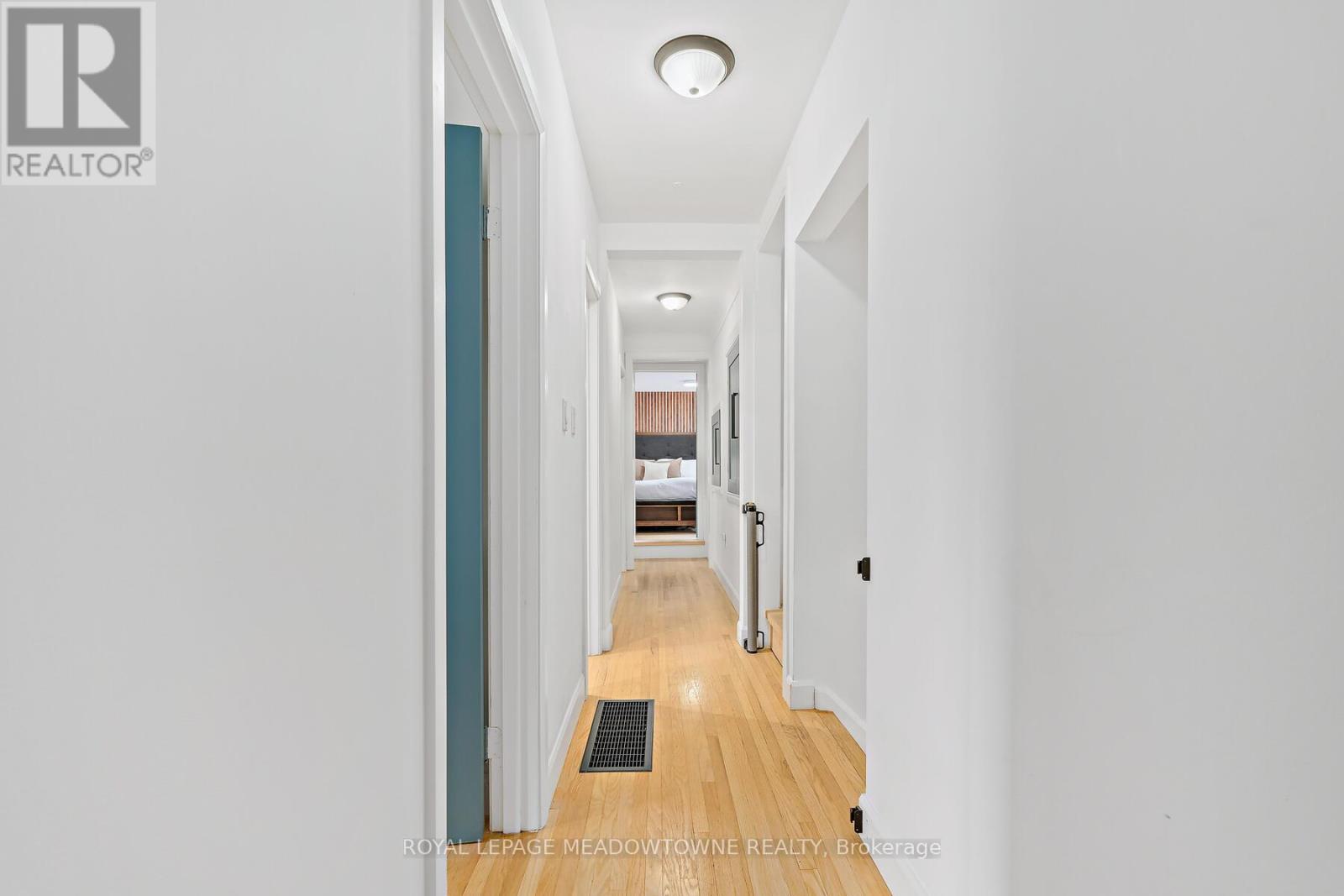 113 Elizabeth Drive, Halton Hills, Ontario  L7J 1B6 - Photo 20 - W12498888