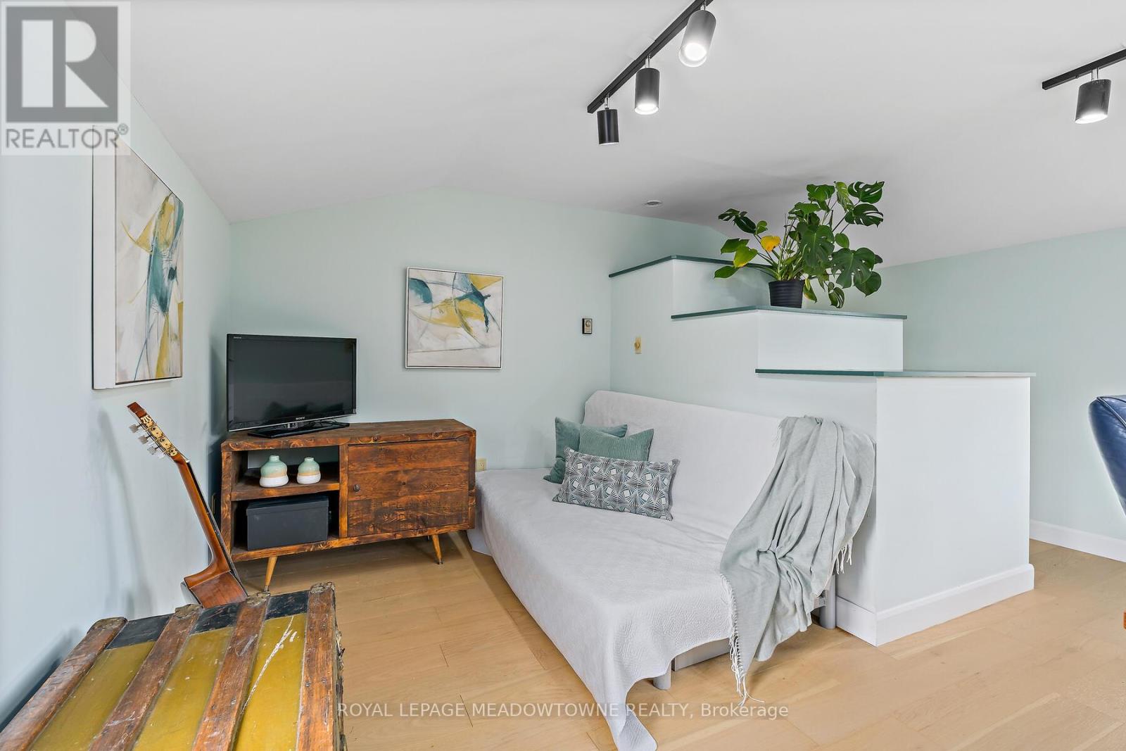 113 Elizabeth Drive, Halton Hills, Ontario  L7J 1B6 - Photo 29 - W12498888