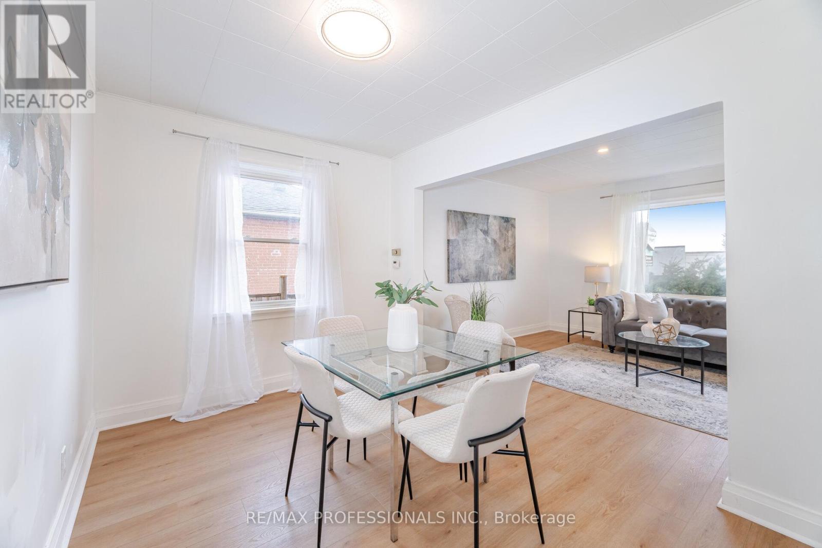 685 Kipling Avenue, Toronto, Ontario  M8Z 5G4 - Photo 11 - W12498932