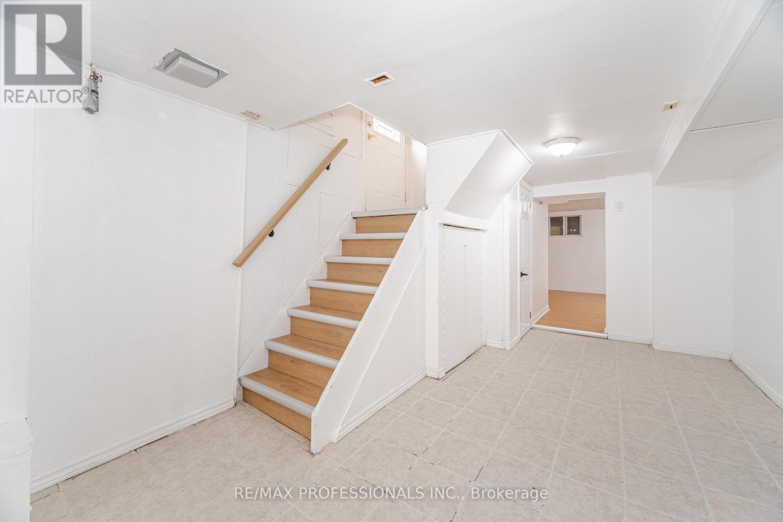 685 Kipling Avenue, Toronto, Ontario  M8Z 5G4 - Photo 25 - W12498932