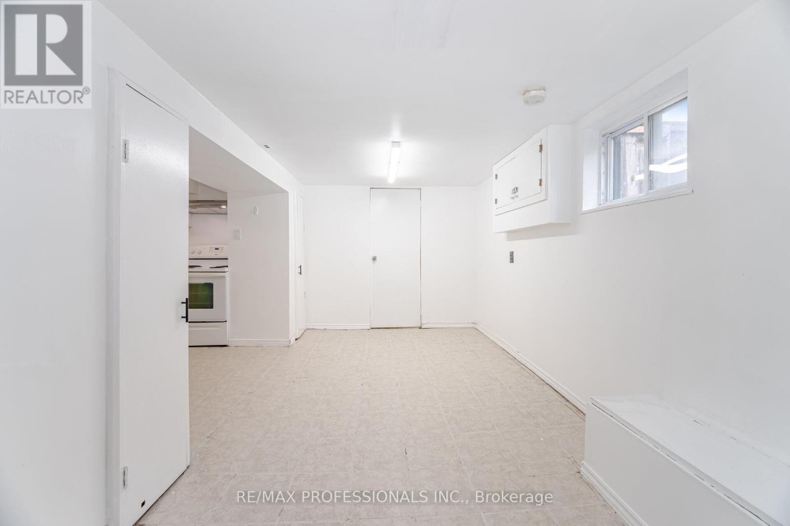 685 Kipling Avenue, Toronto, Ontario  M8Z 5G4 - Photo 26 - W12498932