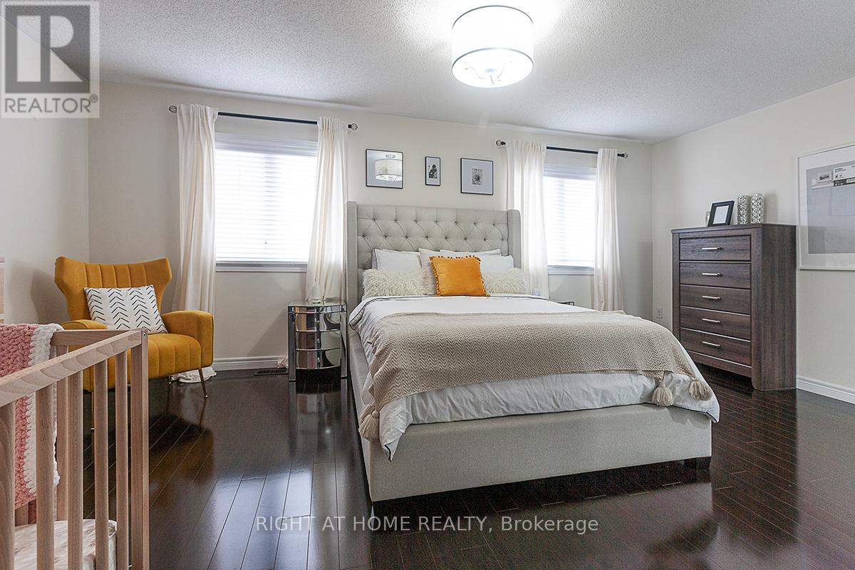 59 - 745 Farmstead Drive, Milton, Ontario  L9T 8B1 - Photo 16 - W12498944