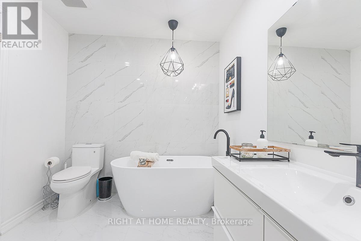 59 - 745 Farmstead Drive, Milton, Ontario  L9T 8B1 - Photo 20 - W12498944