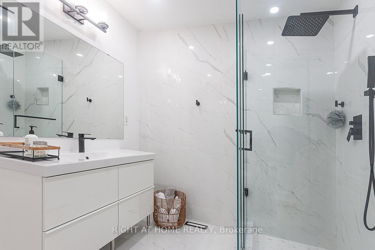 59 - 745 Farmstead Drive, Milton, Ontario  L9T 8B1 - Photo 21 - W12498944