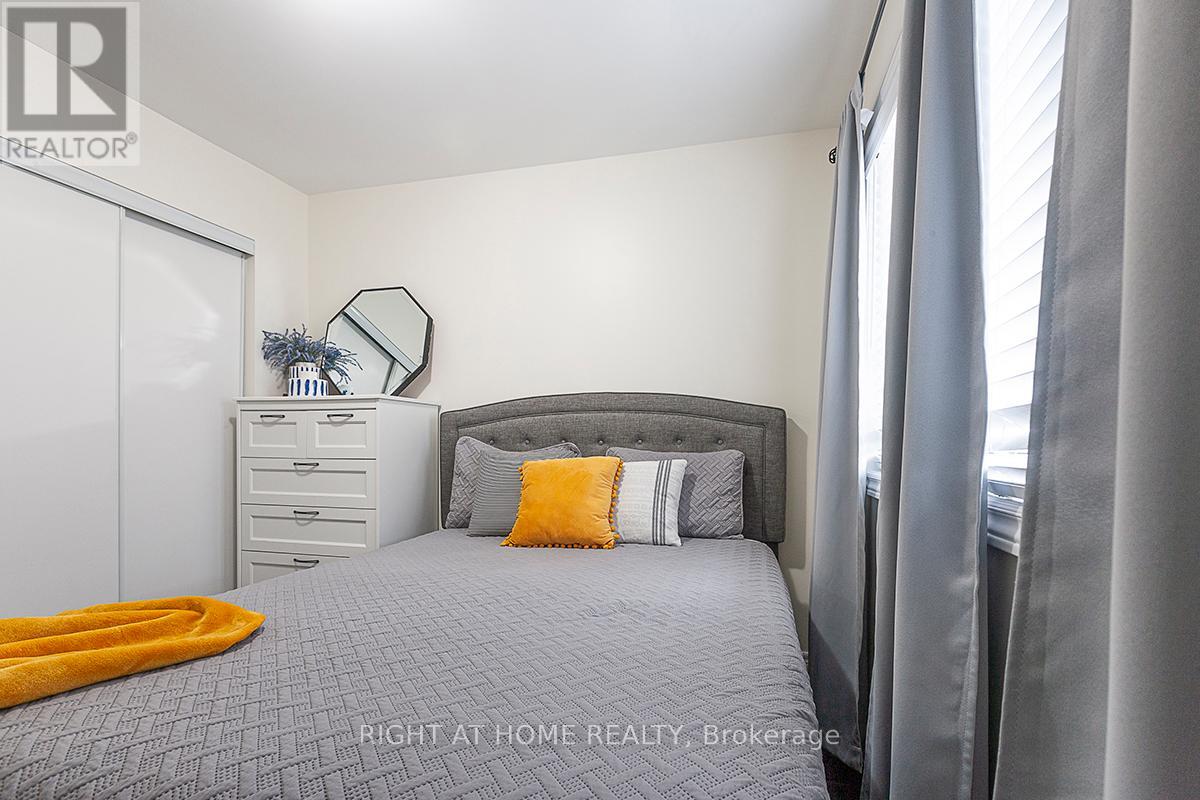 59 - 745 Farmstead Drive, Milton, Ontario  L9T 8B1 - Photo 23 - W12498944