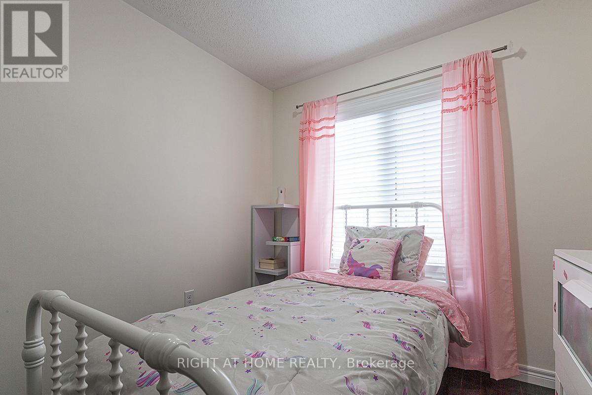 59 - 745 Farmstead Drive, Milton, Ontario  L9T 8B1 - Photo 26 - W12498944