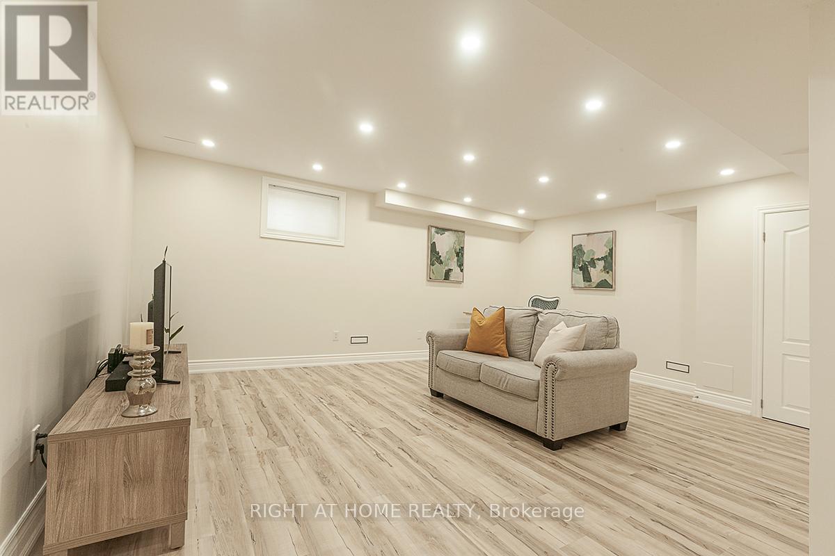 59 - 745 Farmstead Drive, Milton, Ontario  L9T 8B1 - Photo 31 - W12498944